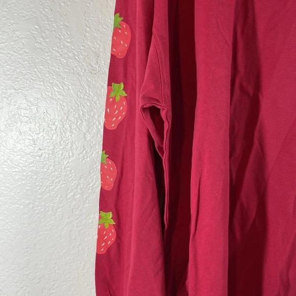 STRAWBERRY SHORTCAKE Crewneck Long Sleeve Trendy Plus Size T-Shirt Size 3XL NEW - Picture 4 of 6
